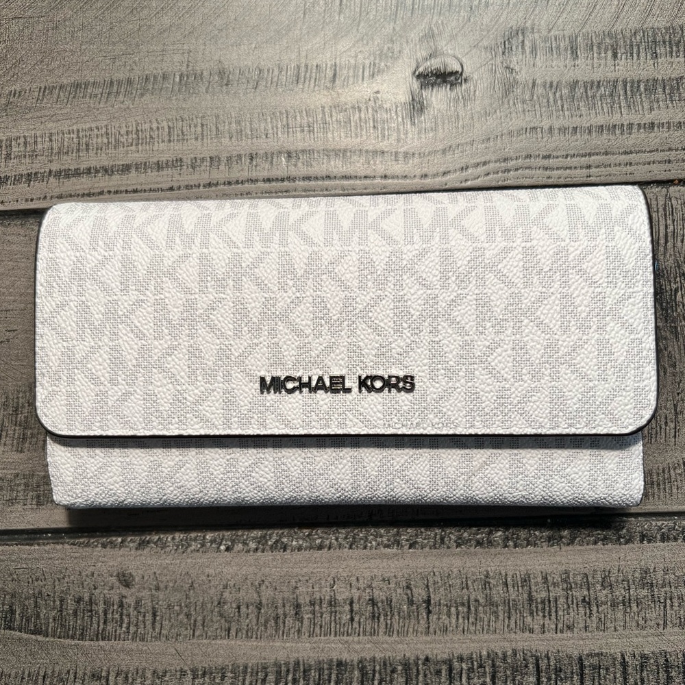 Michael Kors Jet set wallet